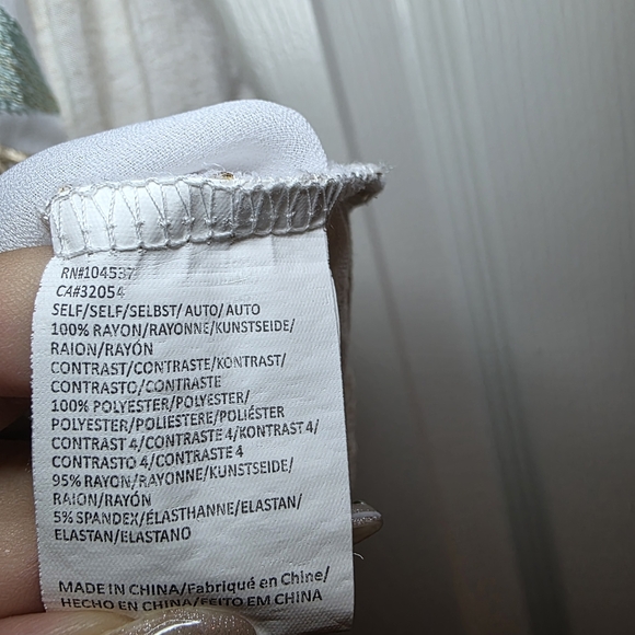 Tiny Anthropologie Embroidered Jessika Sequined Top Blouse Size Medium - Picture 7 of 8